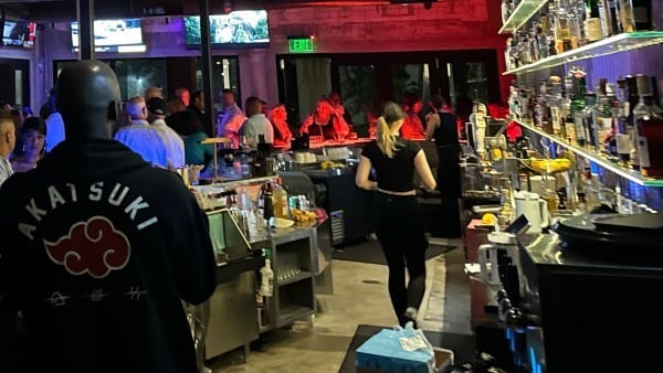 511barInside2 511barInside2